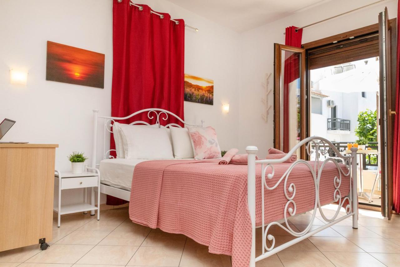 Naxos Diamond Studios Apartments Naxos City Стая снимка