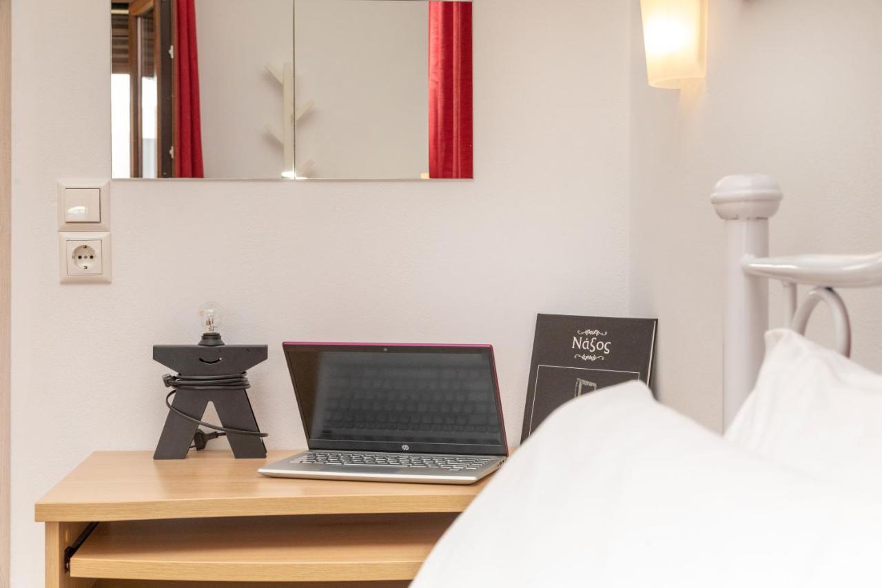 Naxos Diamond Studios Apartments Naxos City Екстериор снимка