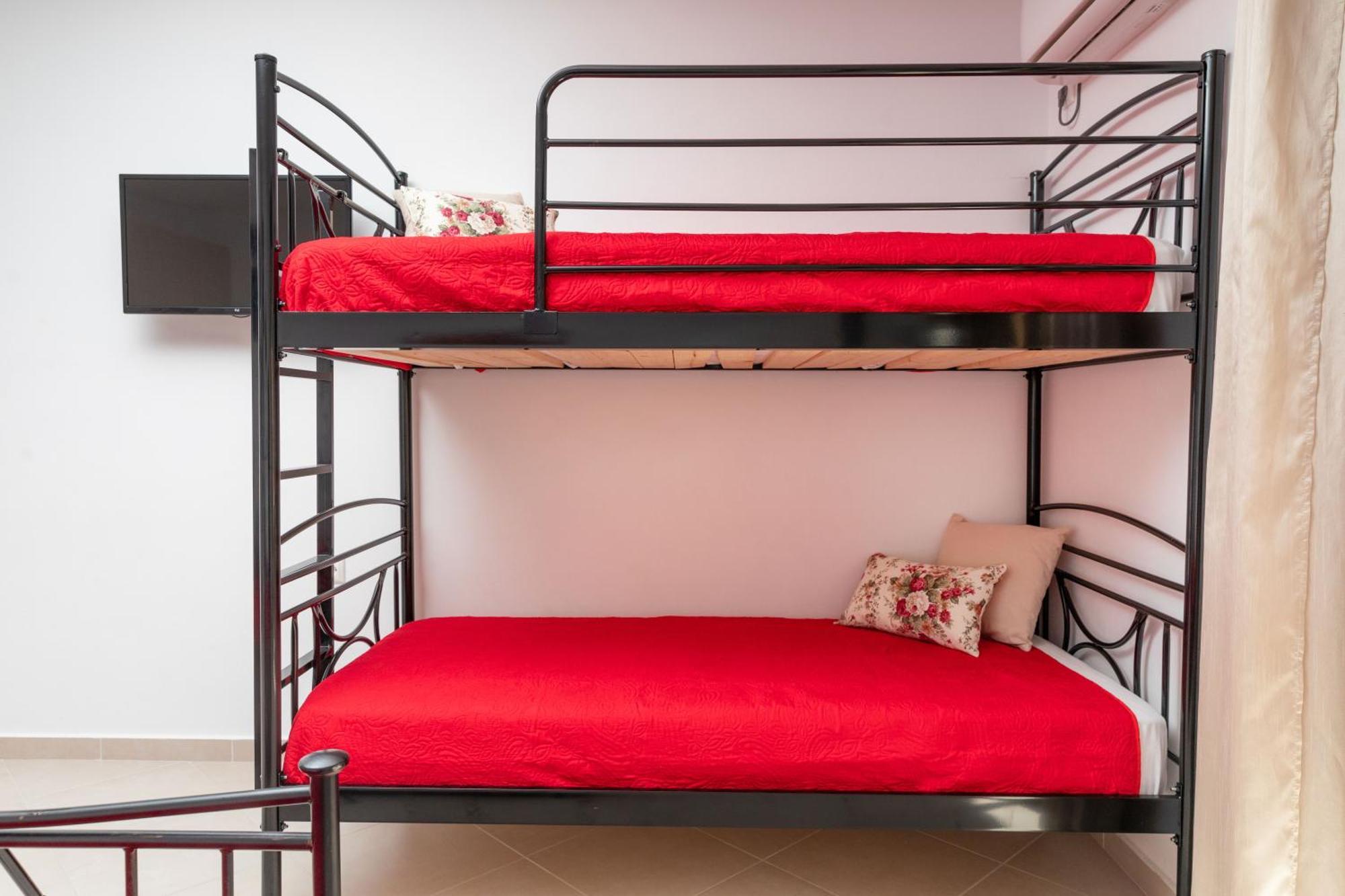 Naxos Diamond Studios Apartments Naxos City Стая снимка