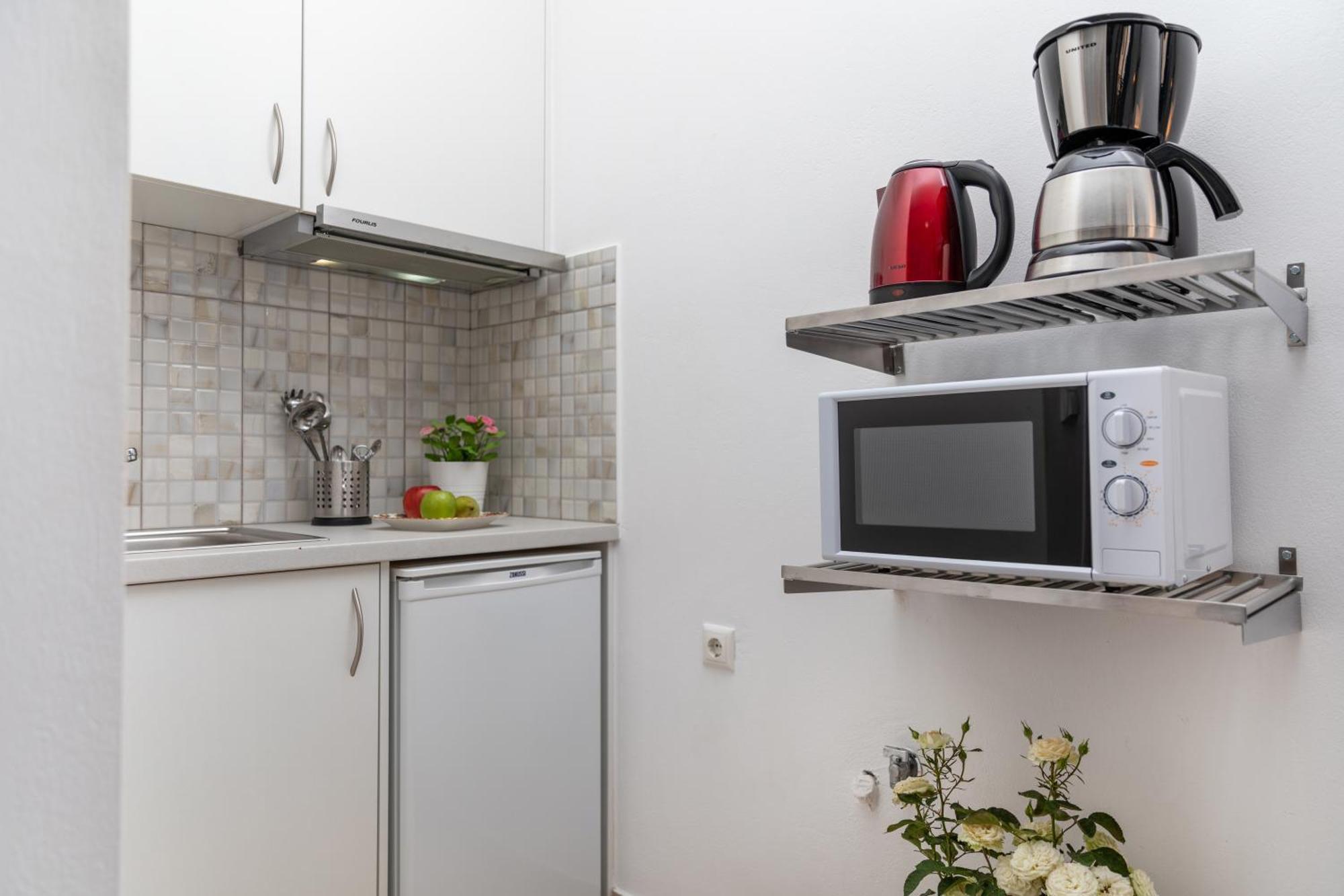 Naxos Diamond Studios Apartments Naxos City Стая снимка