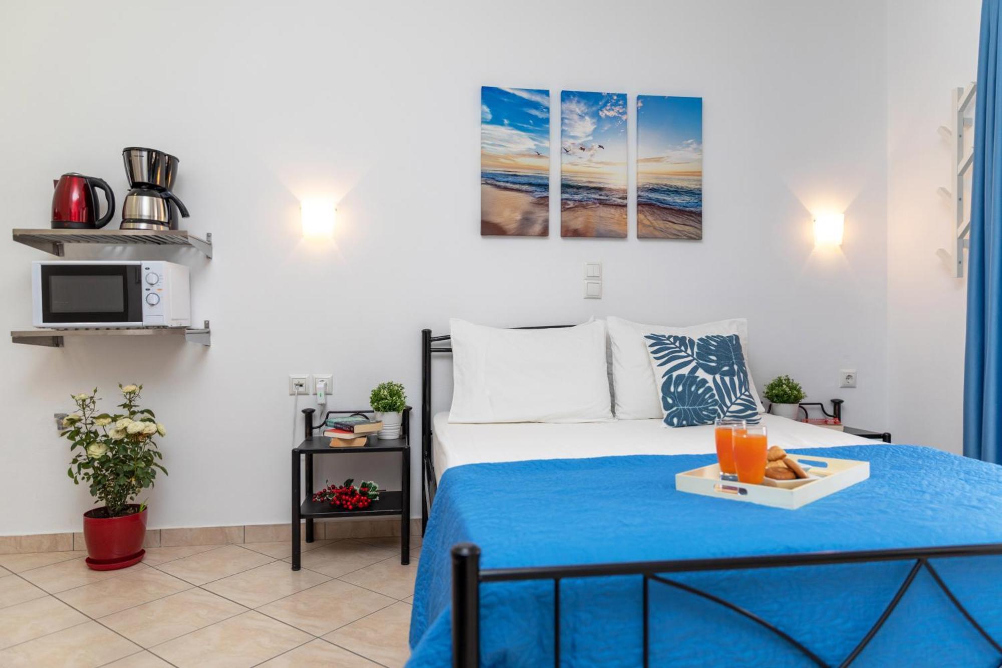 Naxos Diamond Studios Apartments Naxos City Стая снимка