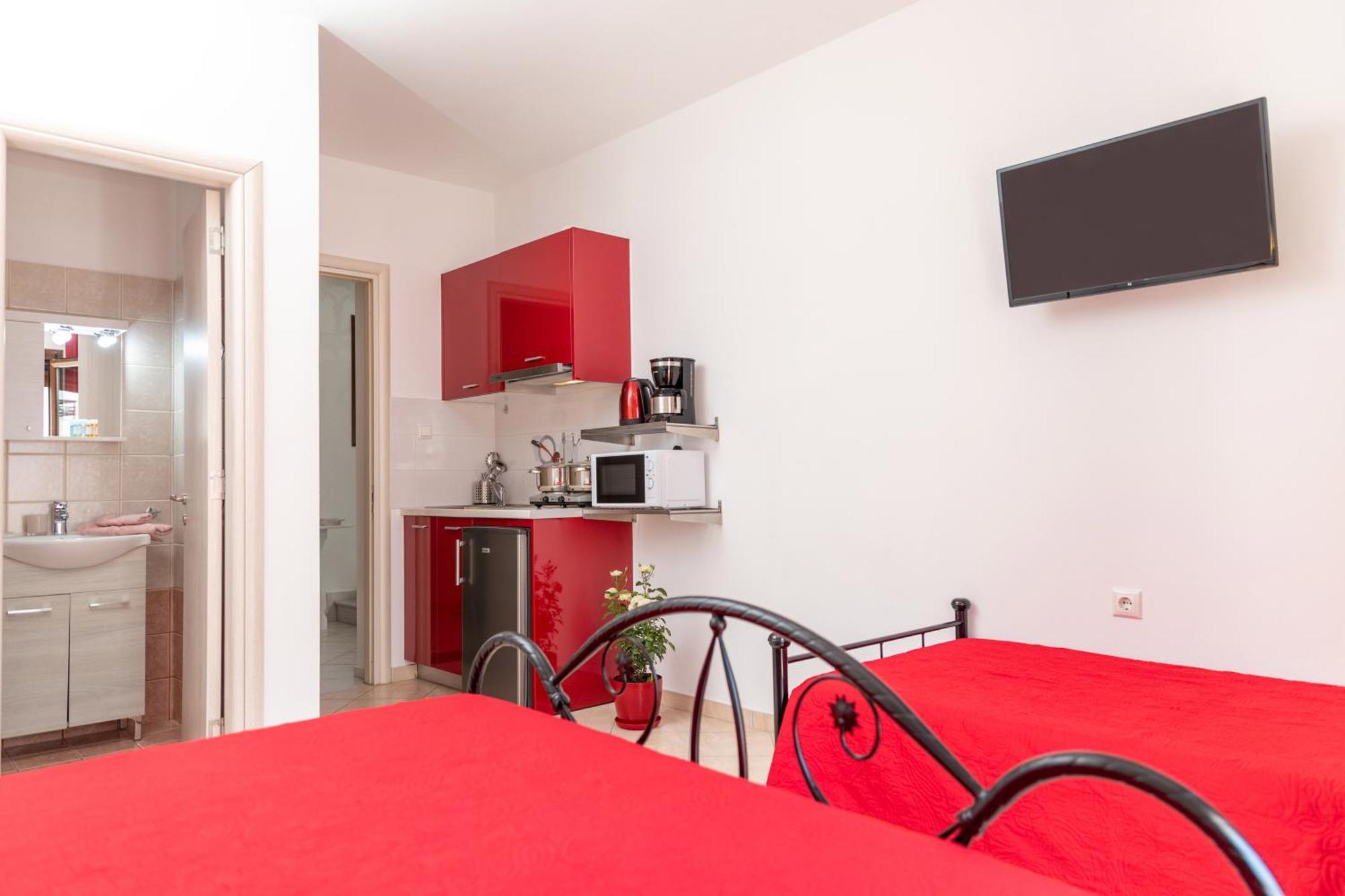Naxos Diamond Studios Apartments Naxos City Стая снимка
