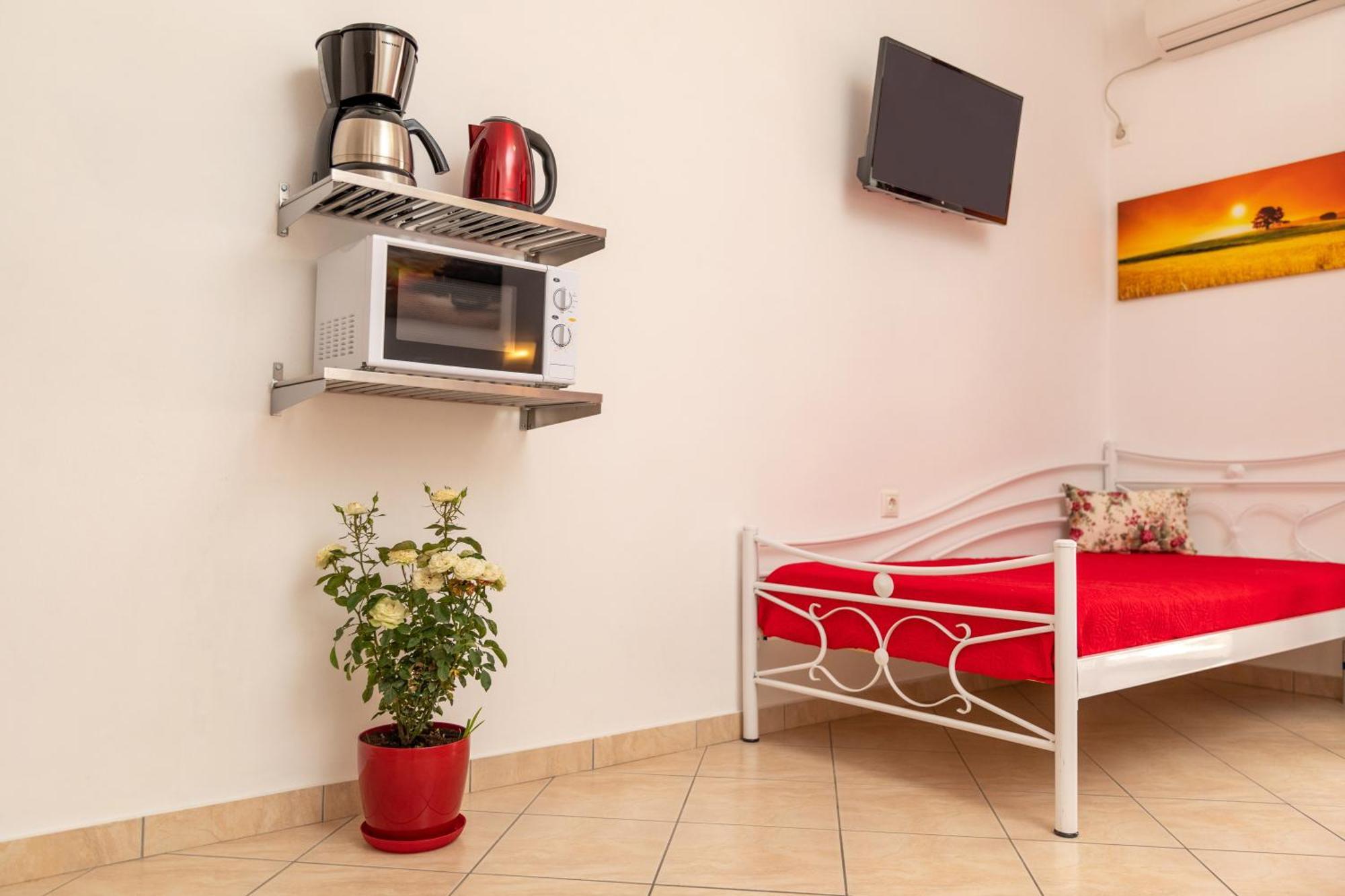 Naxos Diamond Studios Apartments Naxos City Стая снимка