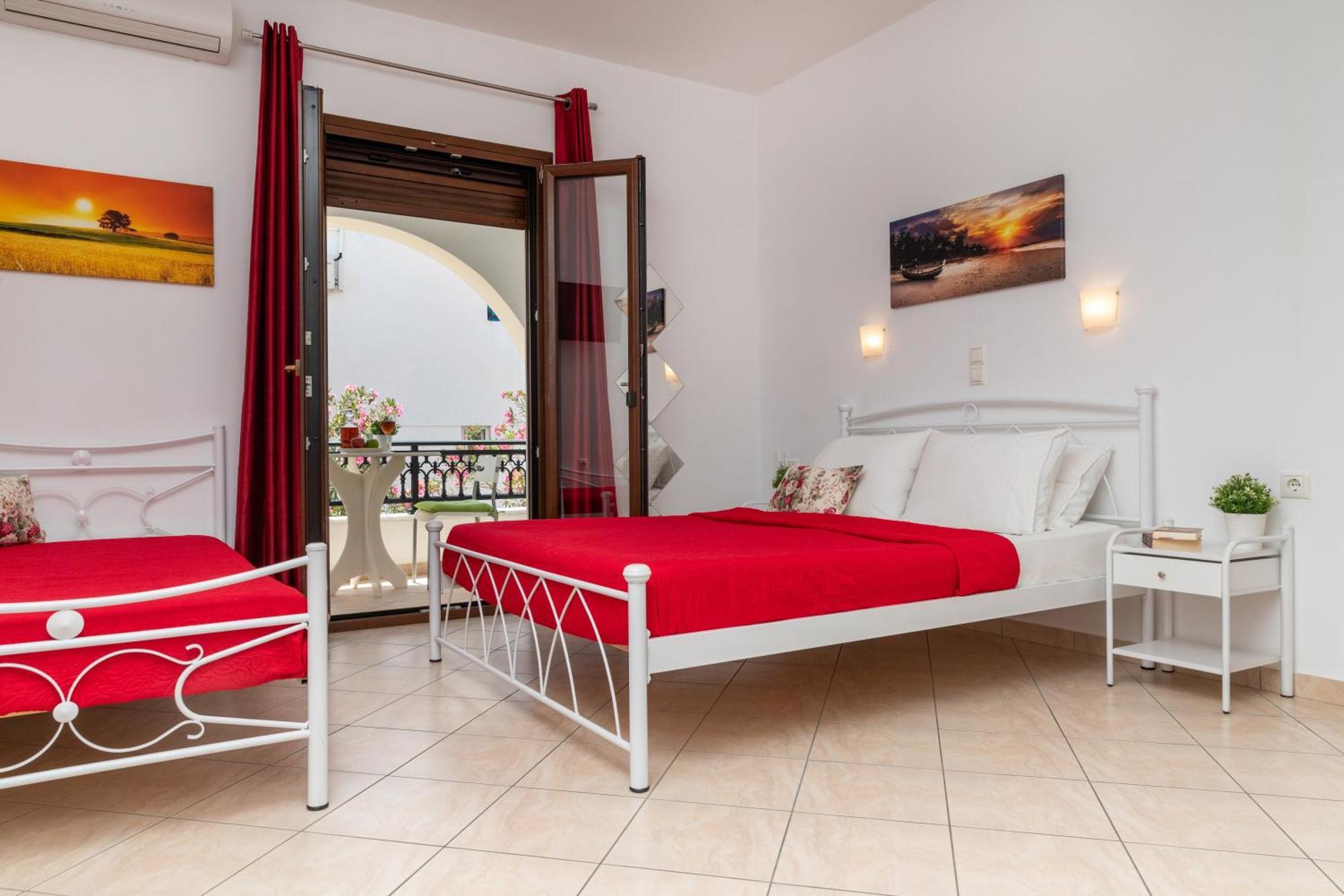 Naxos Diamond Studios Apartments Naxos City Стая снимка